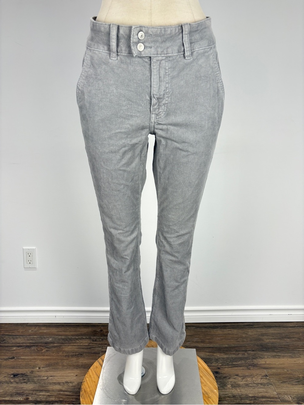 American Eagle High Rise Kick Boot Corduroy Pants Grey 6